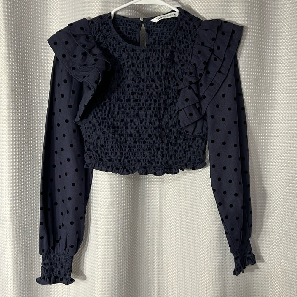 Zara size XS long sleeve ruffle w/ Elastic sheering Blue & Black polka dot top